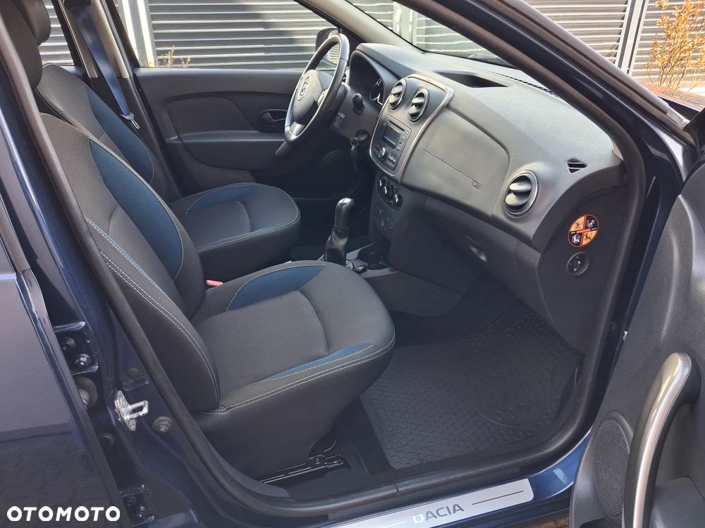 Dacia Sandero 1.2 16V 75 Celebration - 10