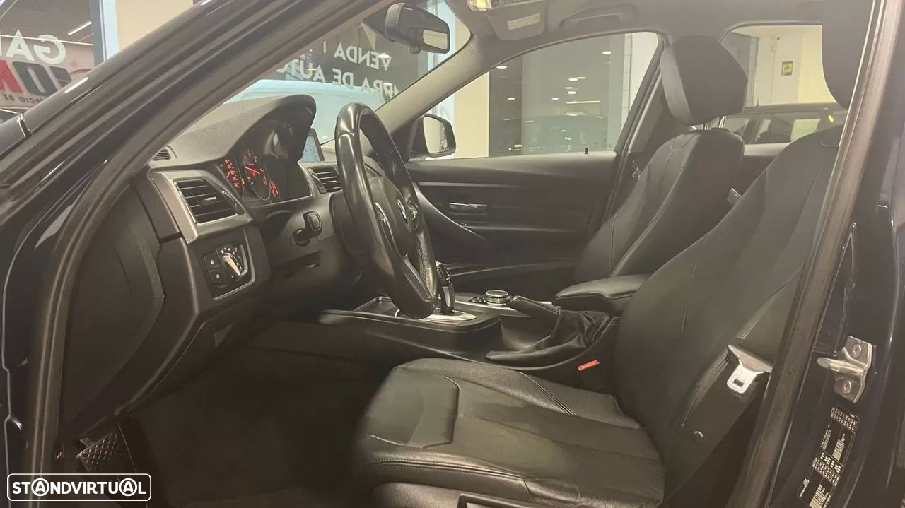 BMW 320 d Touring ED Line Luxury Auto - 13