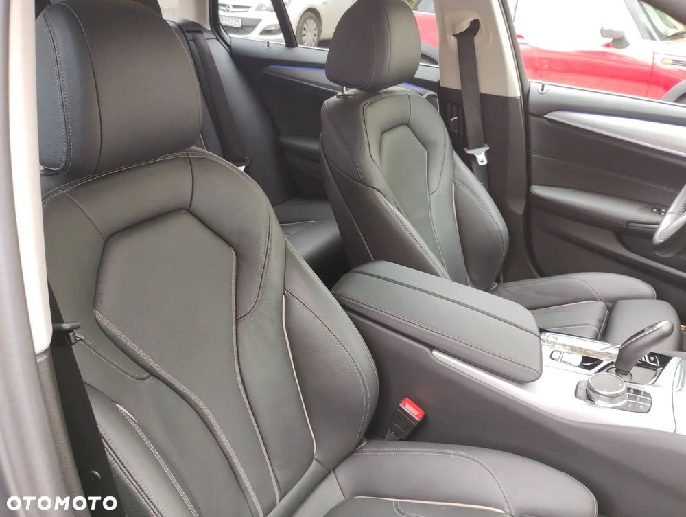 BMW Seria 5 520d - 10