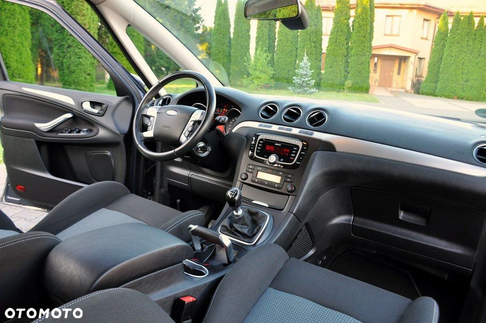 Ford S-Max - 24