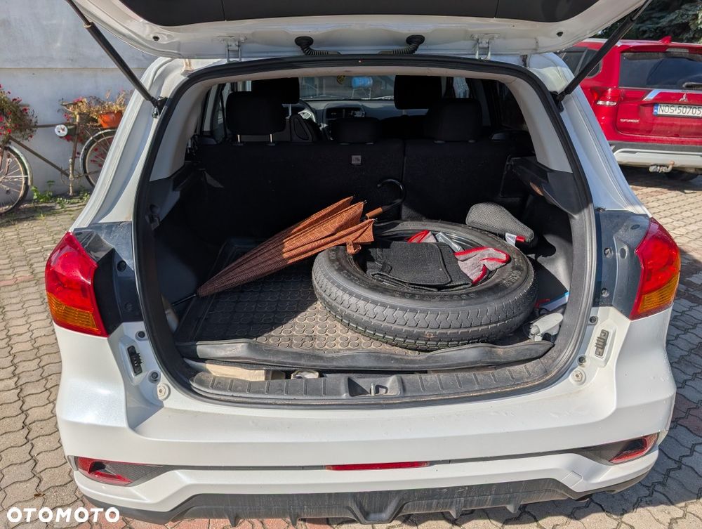 Mitsubishi ASX - 5