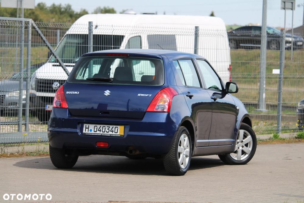 Suzuki Swift - 7