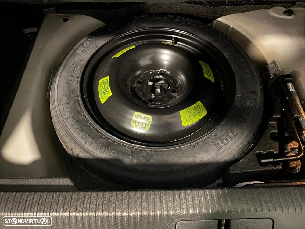 Peugeot 2008 1.2 PureTech Allure Pack - 26