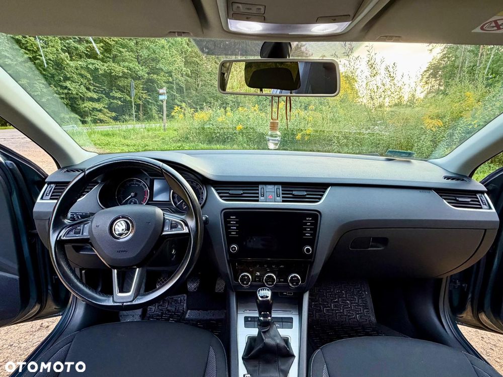 Skoda Octavia 1.4 TSI Ambition - 6