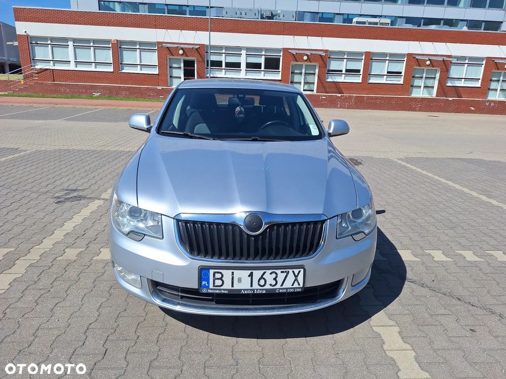 Skoda Superb 2.0 TDI Ambition - 4