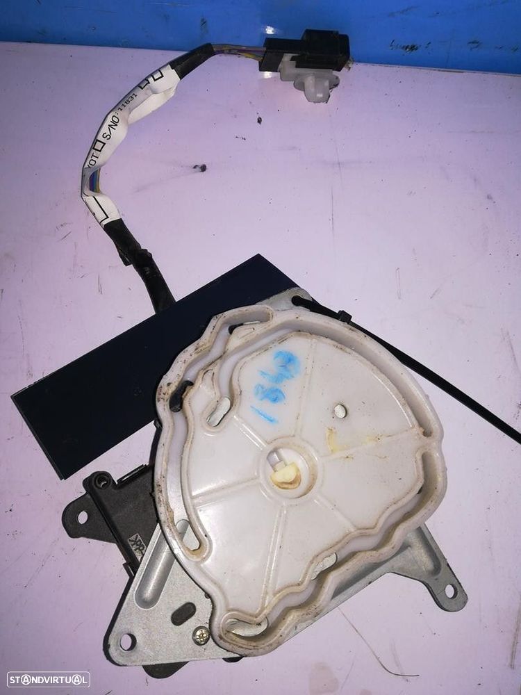 MOTOR DA ABERTURA DAS CONDUTAS DO CLIMATIZADOR TOYOTA COROLLA VERSO 2007 -AE0637... - 2