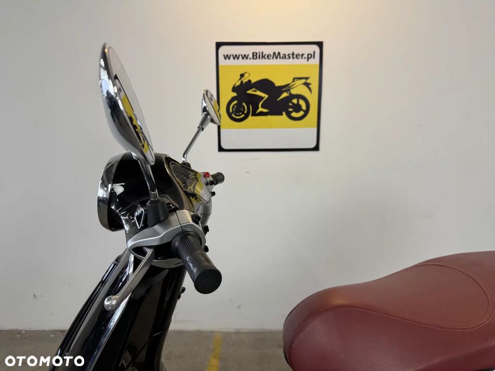 Vespa Primavera - 19