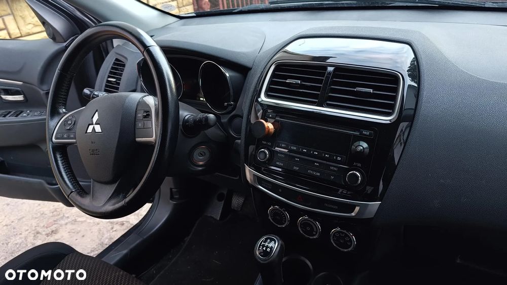 Mitsubishi ASX 1.6 2WD Intense - 23