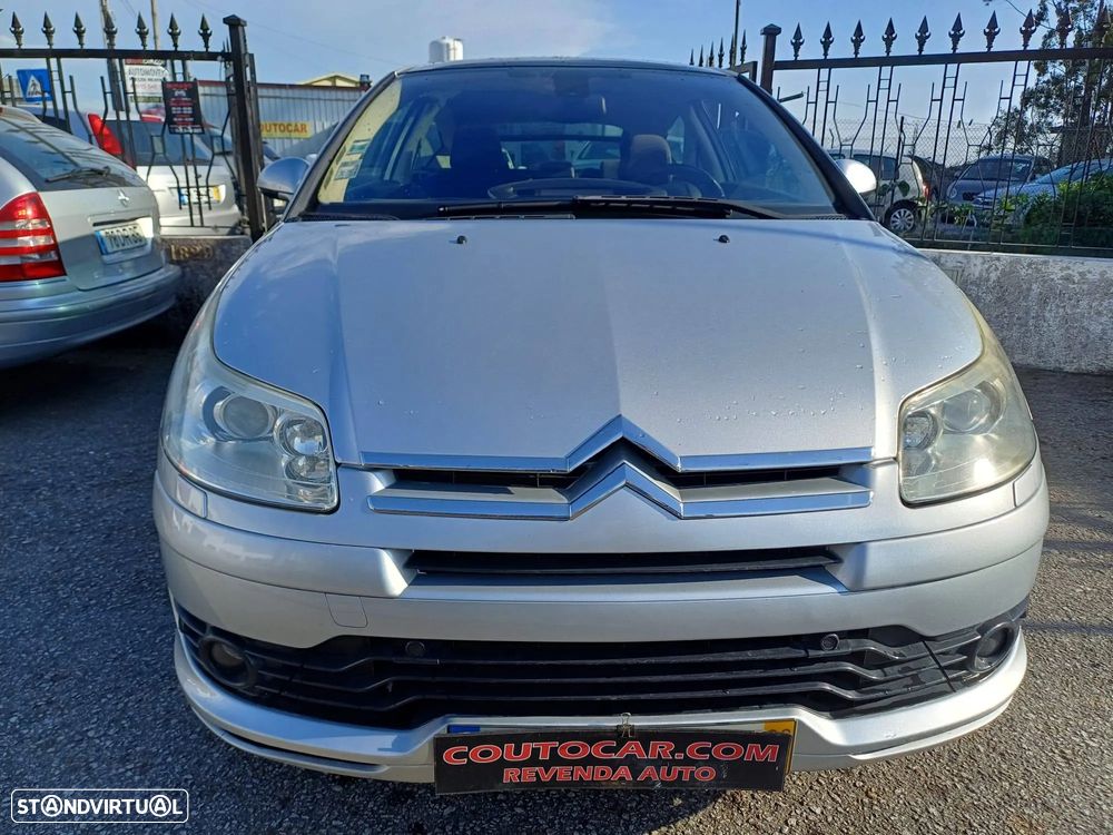 Citroën C4 2.0 HDi FAP VTR Plus - 2
