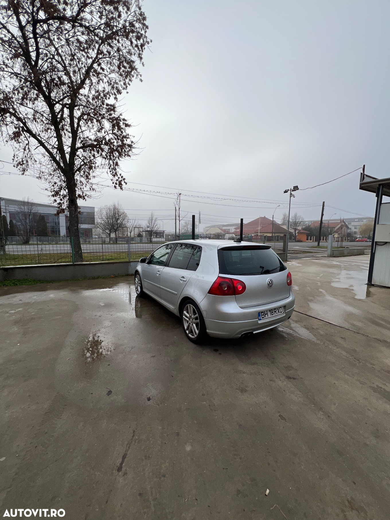 Volkswagen Golf 2.0 DPF GTD - 14
