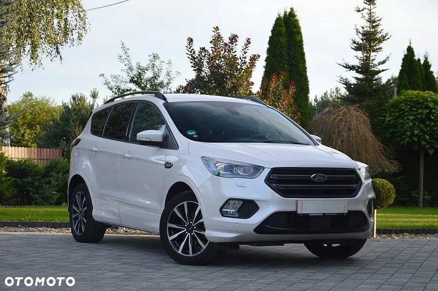 Ford Kuga 1.5 EcoBoost 2x4 ST-Line - 2