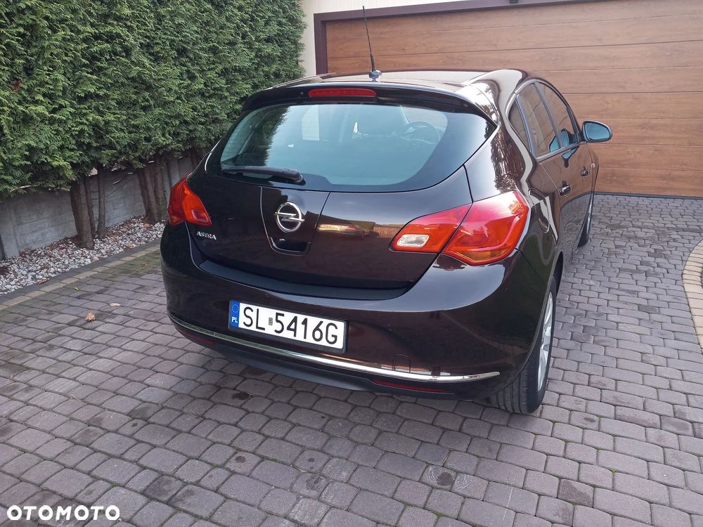 Opel Astra 2014