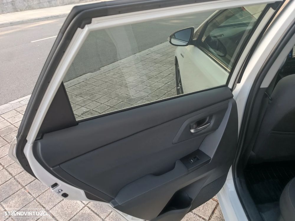 Toyota Auris Touring Sports 1.8 HSD Exclusive +TSS+Navi - 28