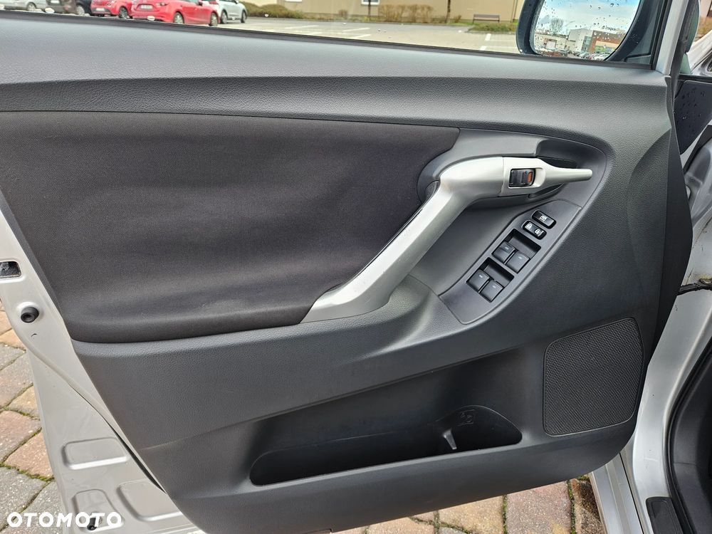 Toyota Verso 1.8 2010 7os - 18