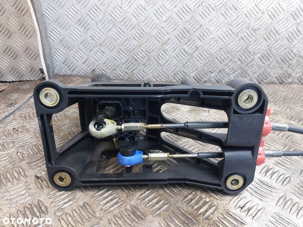 LEWAREK ZMIANY BIEGÓW + LINKI 5B IGNIS II 1.3 16V 28100-86G40 28300-83E20 - 4