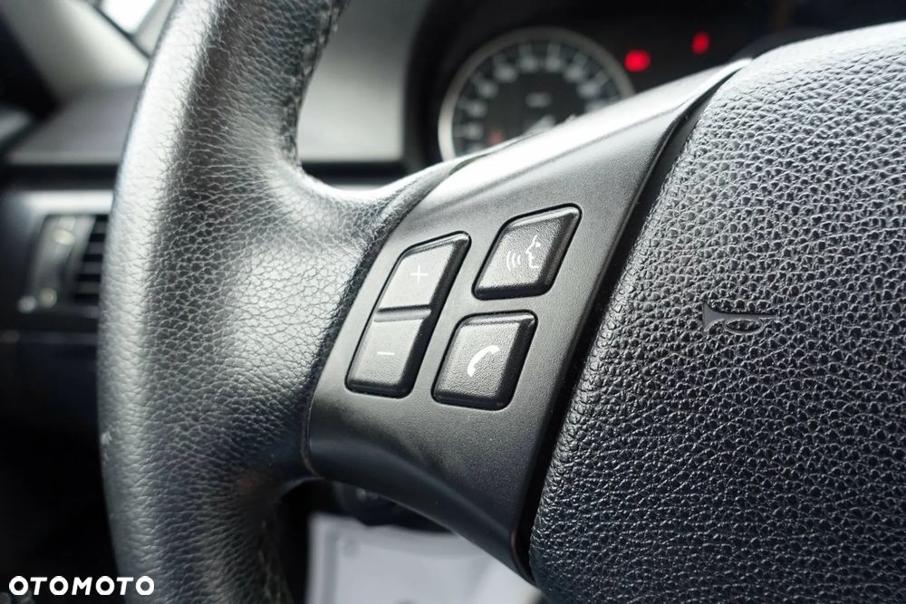 BMW Seria 3 316d Touring - 22