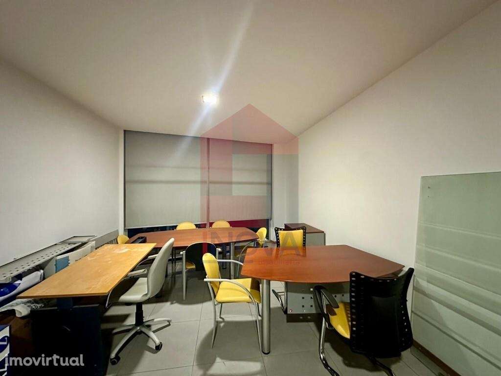Escritório em Vila Verde - Grande imagem: 3/8