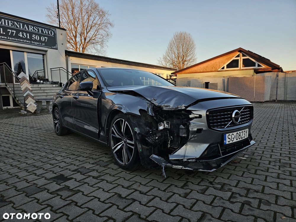 Volvo S60 T4 R-Design First Edition - 3