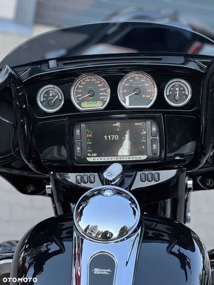 Harley-Davidson Touring Street Glide - 4