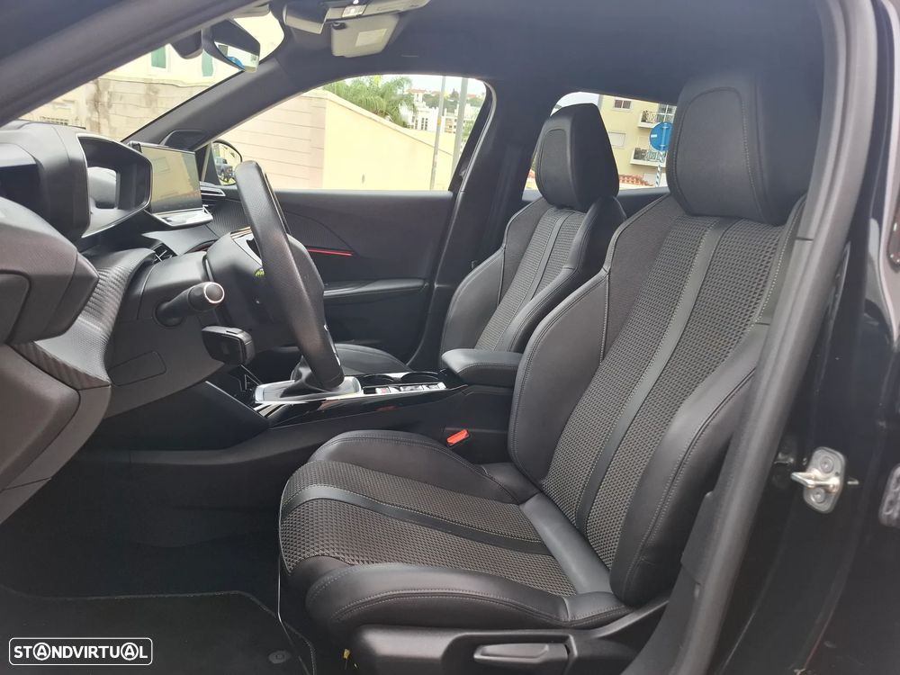 Peugeot 2008 1.2 PureTech GT Line - 36