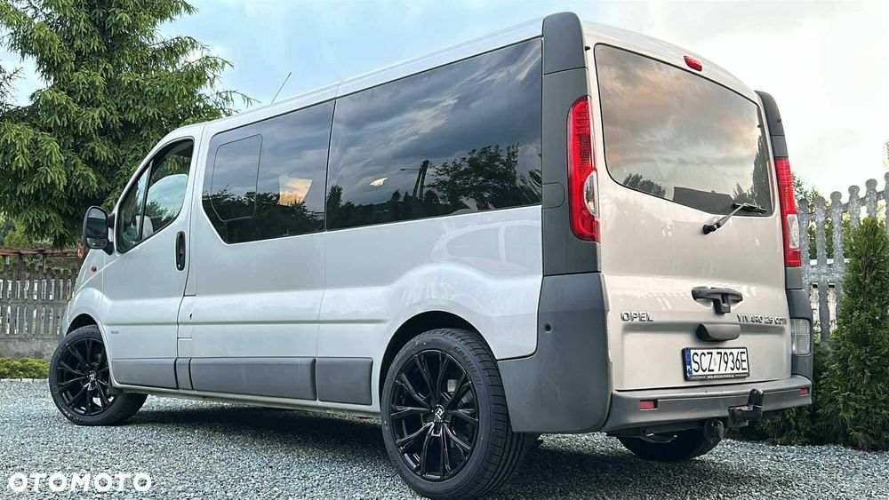 Opel Vivaro L2H1 2.9t - 1