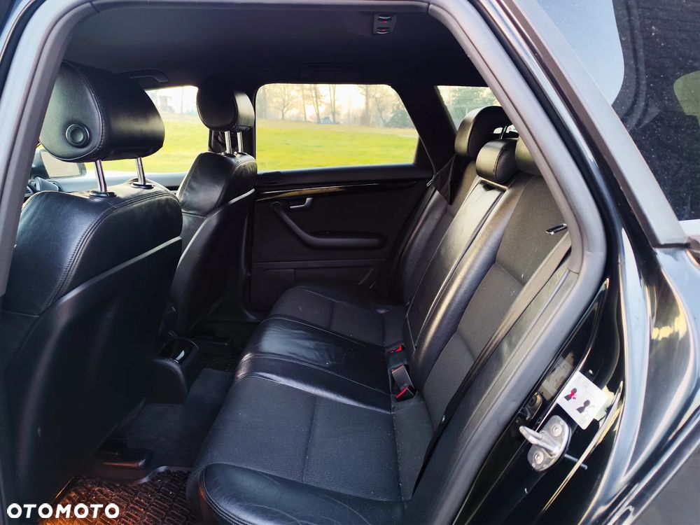 Audi A4 Avant 2.0 TDI DPF - 8