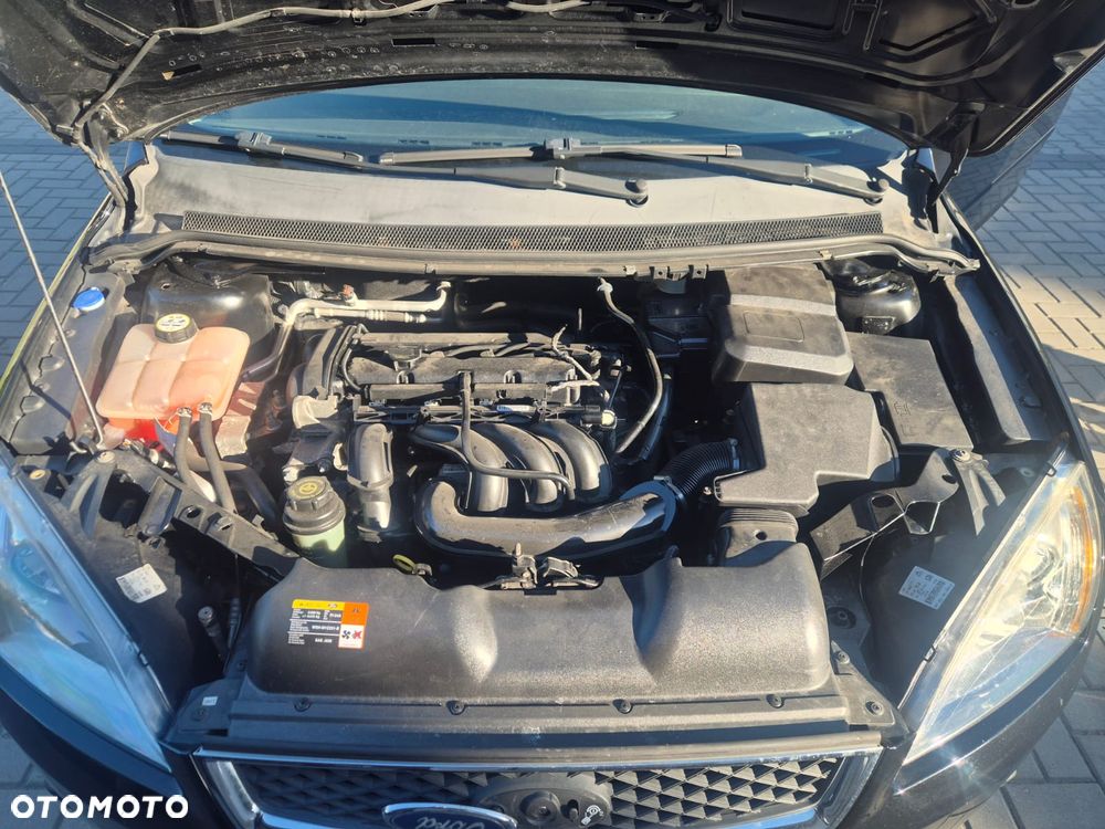 Ford Focus 1.6 Ambiente - 30