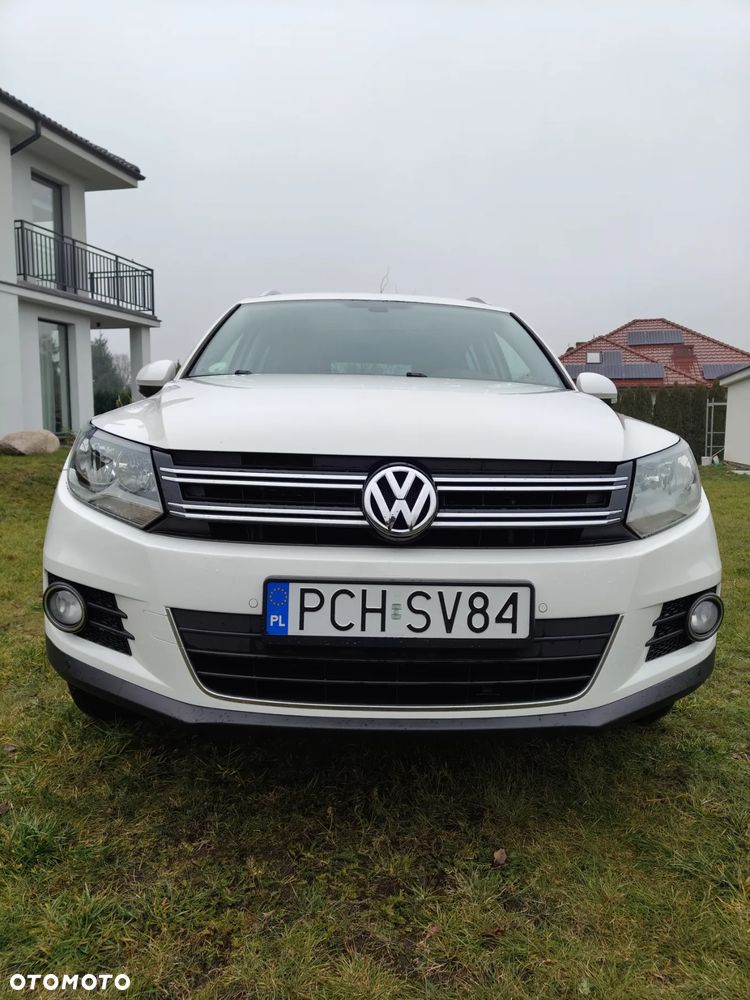 Volkswagen Tiguan - 1