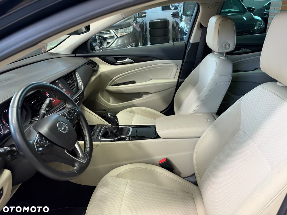 Opel Insignia 1.5 T Innovation S&S - 17