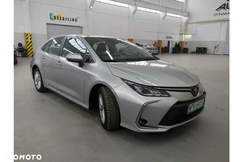 Toyota Corolla - 4