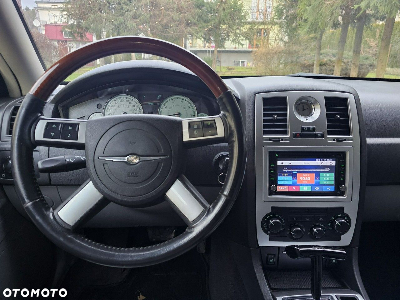 Chrysler 300C - 9