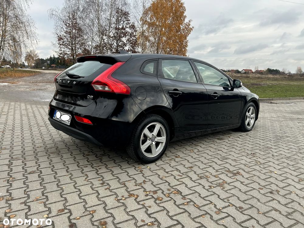 Volvo V40 D2 Momentum - 3