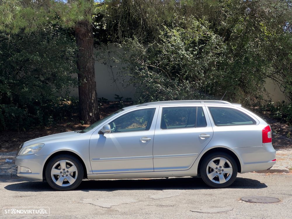 Skoda Octavia Break 1.6 TDi Elegance - 2