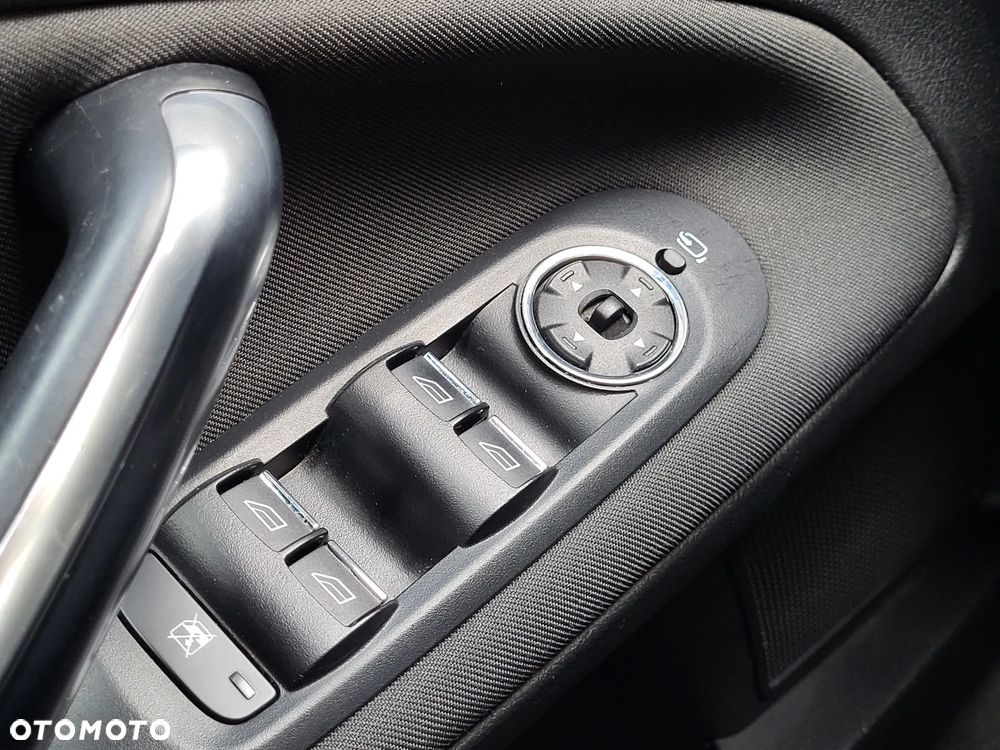 Ford Mondeo - 8