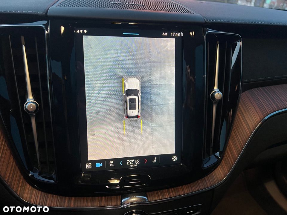 Volvo XC 60 T8 AWD Recharge Ultimate Dark - 24