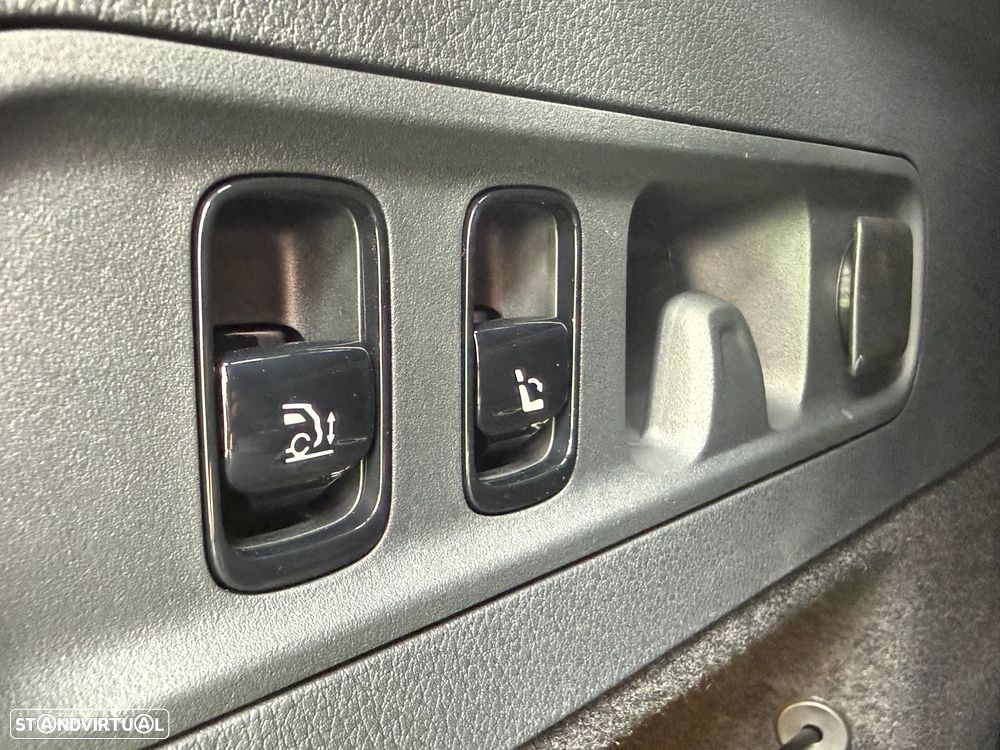 Mercedes-Benz GLC 300 de Coupe 4Matic - 32