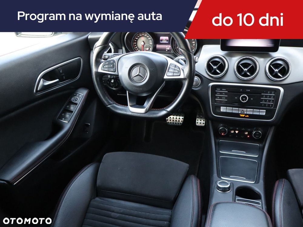 Mercedes-Benz CLA - 9