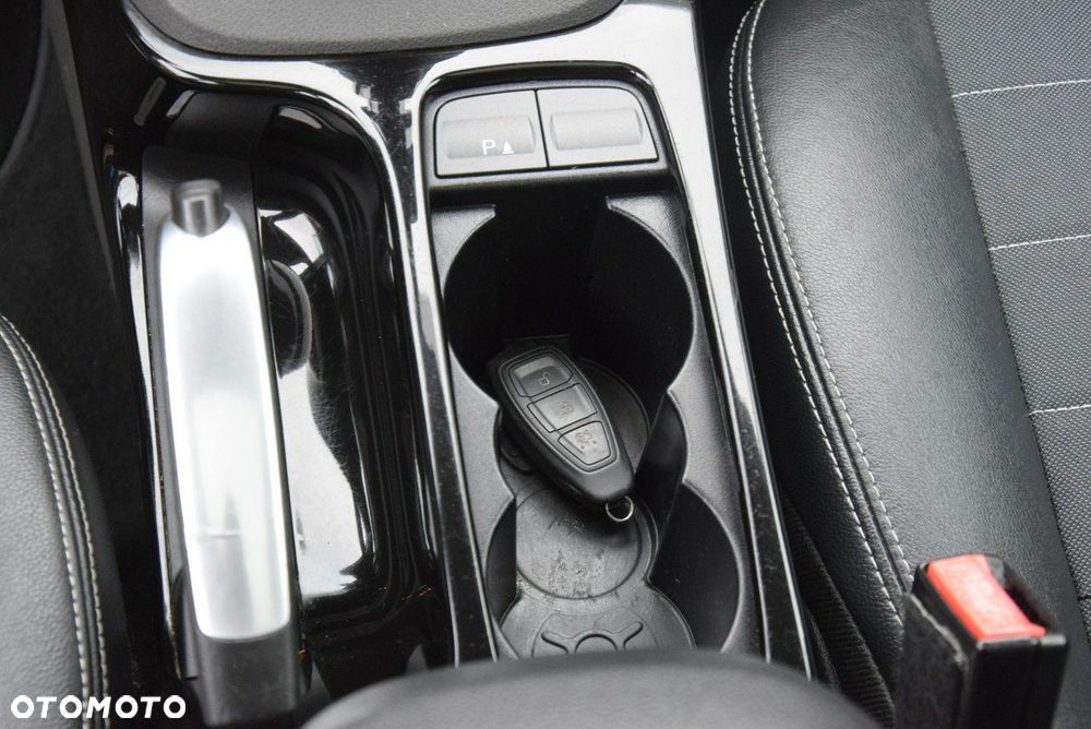 Ford Kuga 2.0 TDCi 4WD Titanium - 37