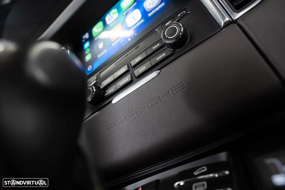 Porsche Macan S - 35