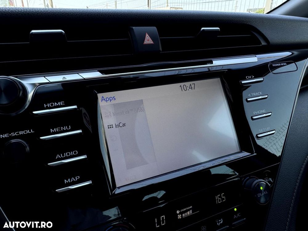 Toyota Camry - 22