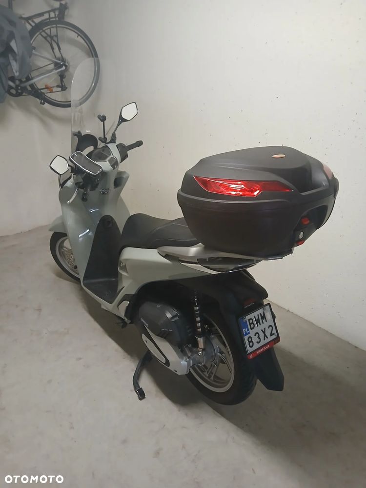 Honda SH - 5