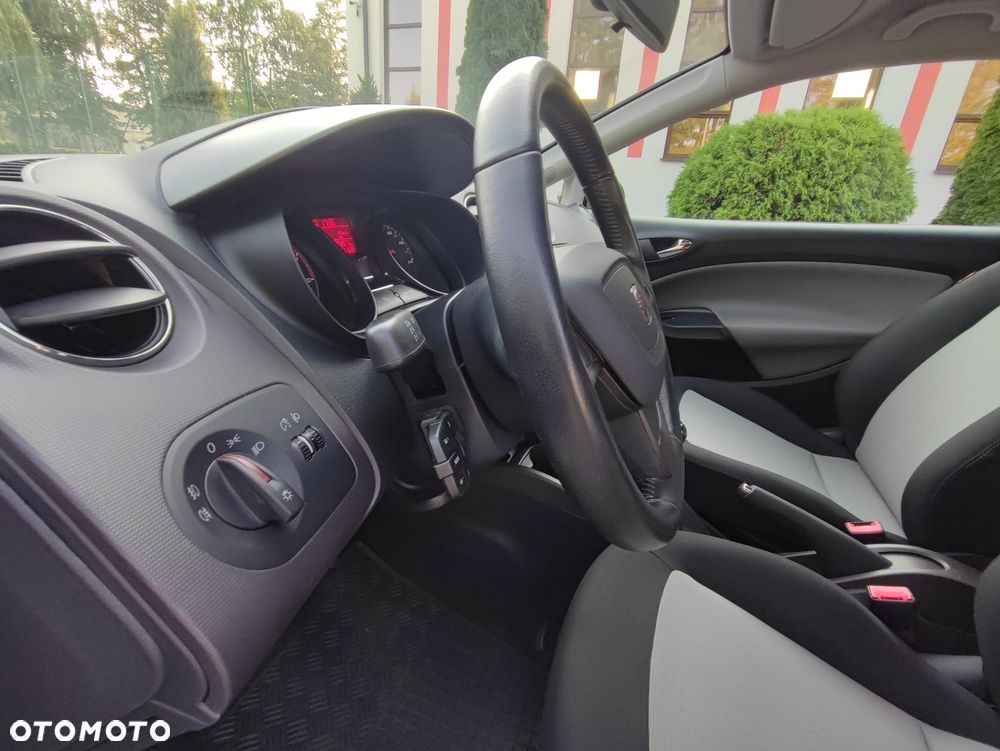 Seat Ibiza SC 1.4 16V Style - 27