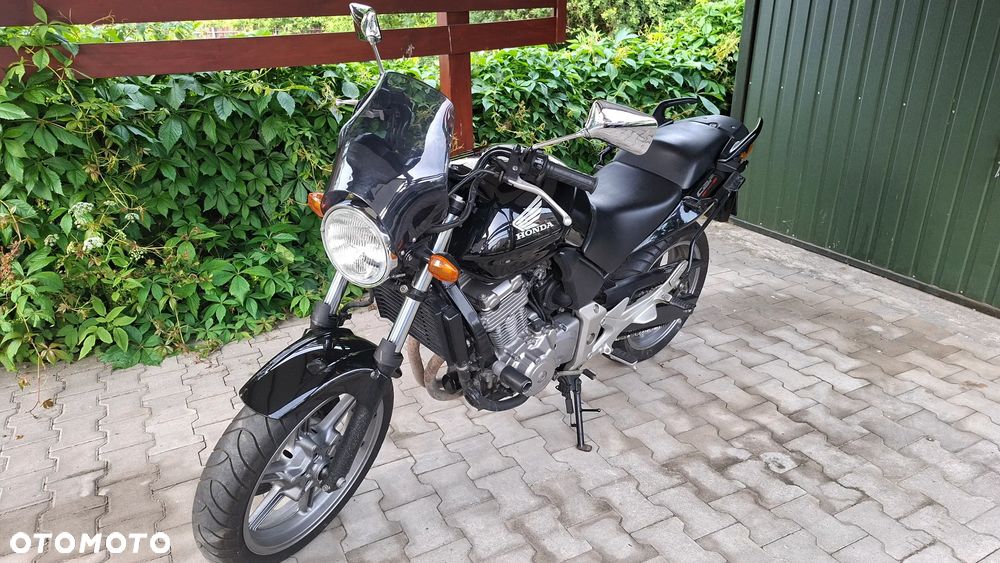 Honda CBF - 1