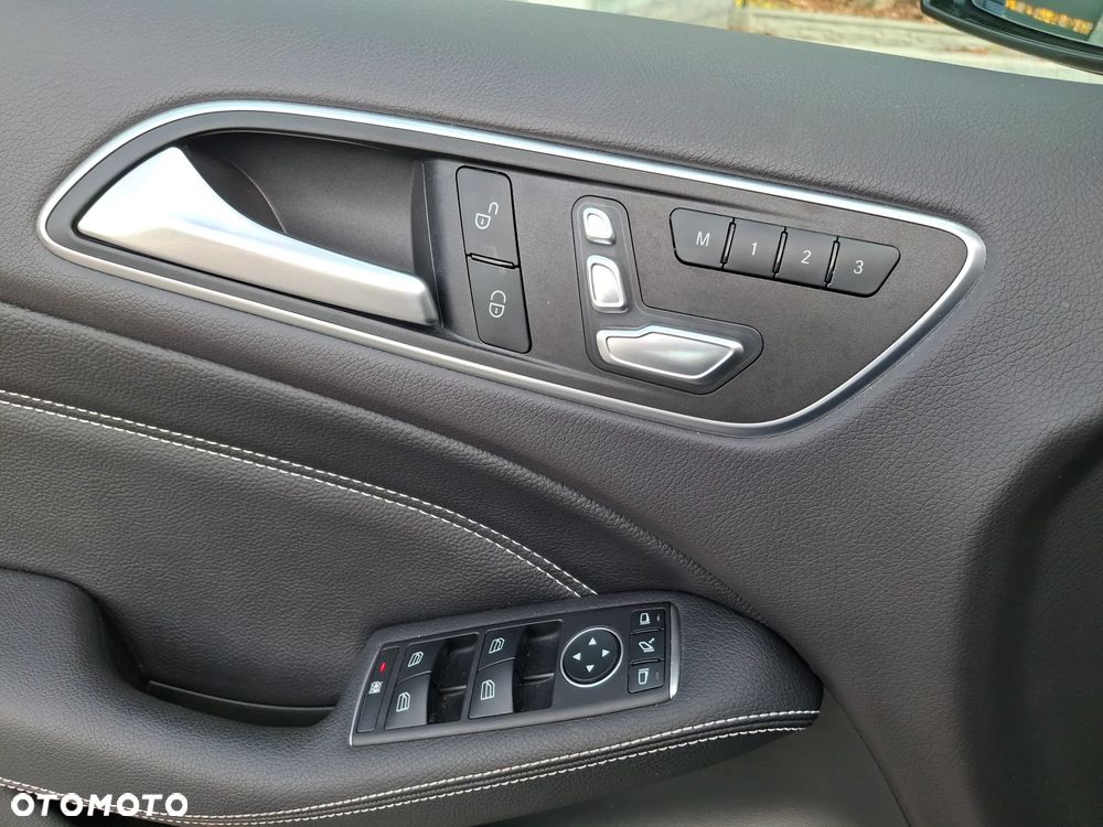 Mercedes-Benz Klasa B 200 7G-DCT UrbanStyle Edition - 12