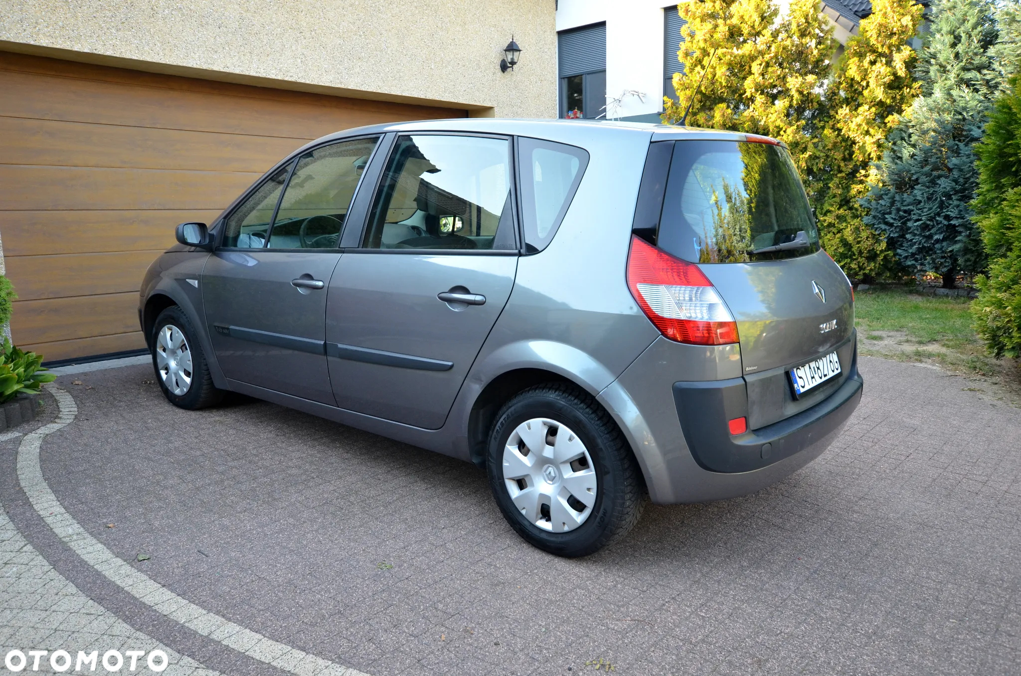Renault Scenic 1.6 16V Avantage - 3
