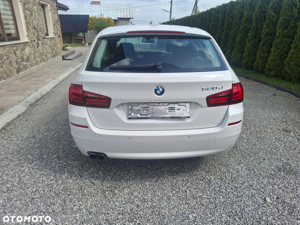 BMW Seria 5 520d - 6