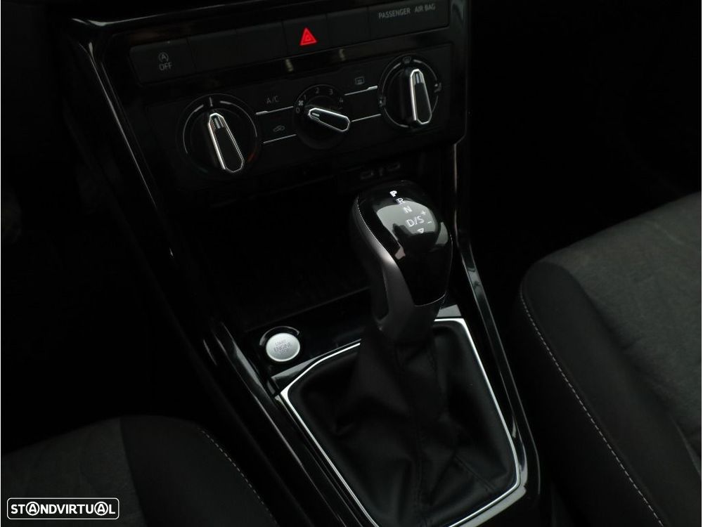 VW T-Cross 1.0 TSI Life DSG - 17