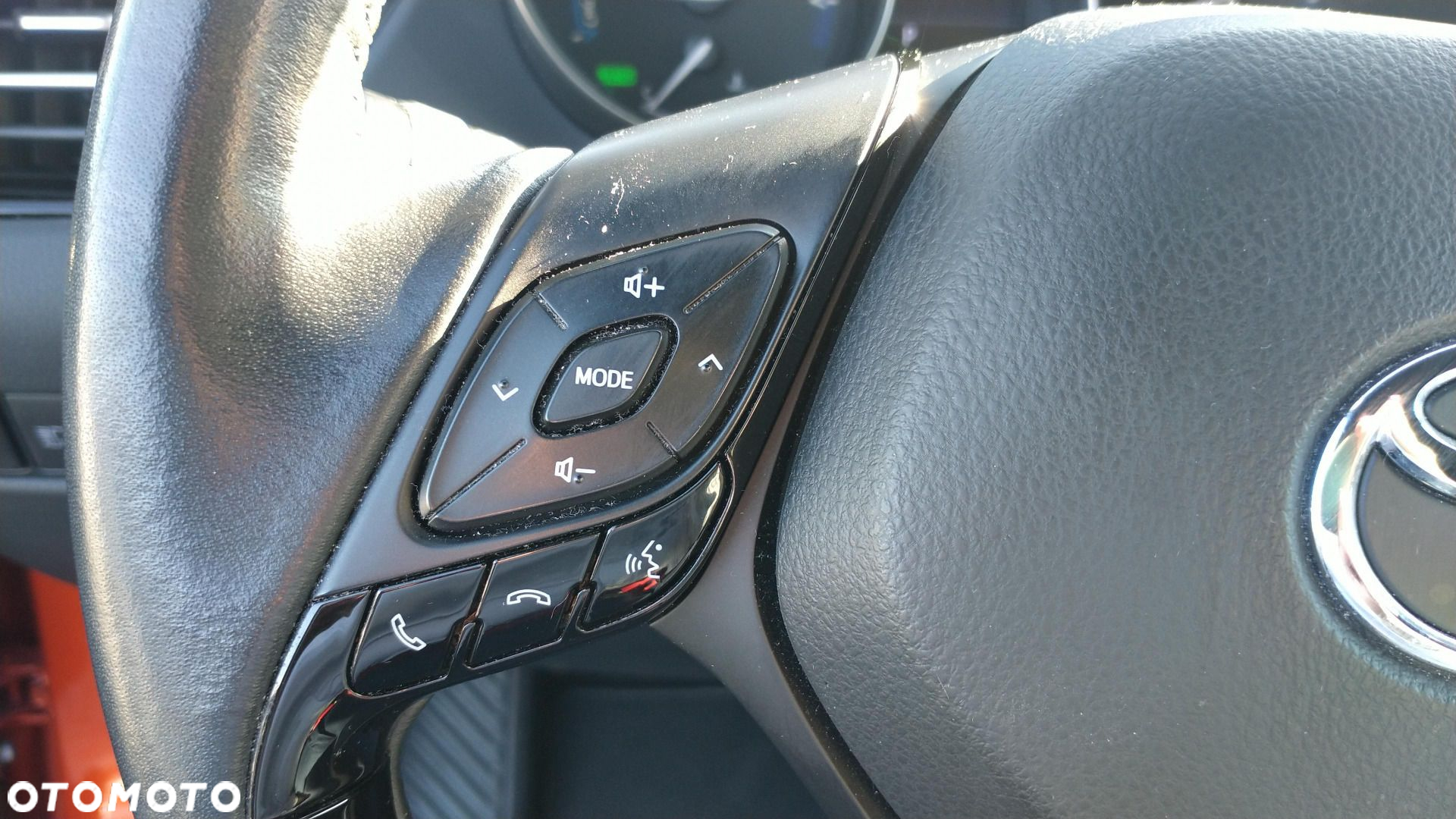 Toyota C-HR - 15