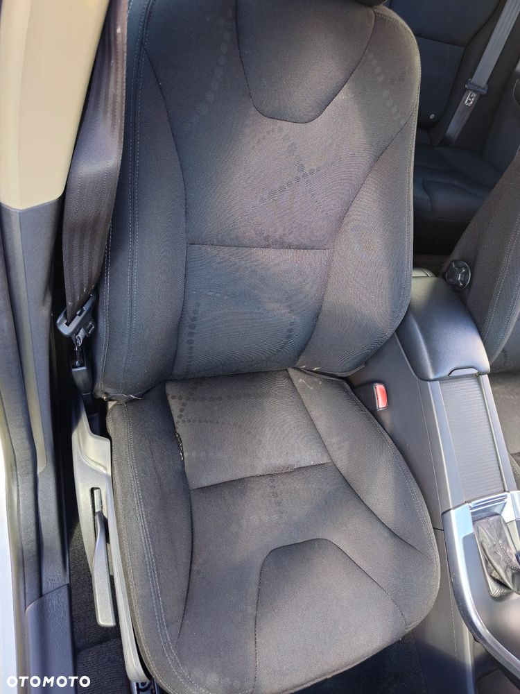 Volvo XC 60 - 19