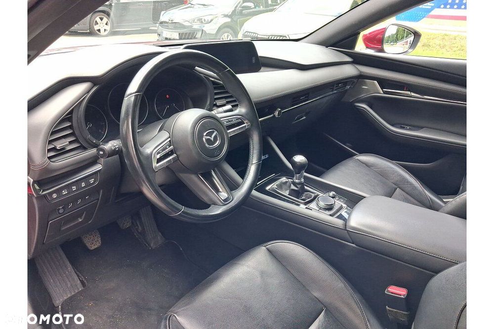 Mazda 3 - 10